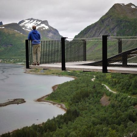 Senja Hotell Finnsnes Esterno foto