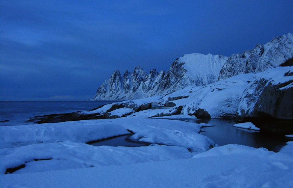 Senja Hotell Finnsnes Esterno foto