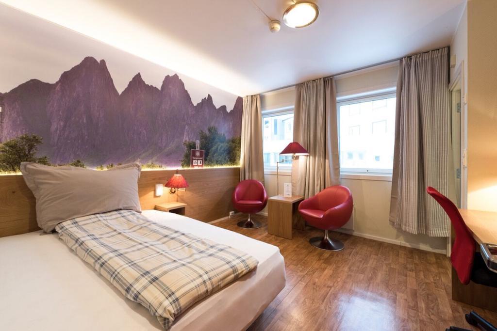 Senja Hotell Finnsnes Esterno foto